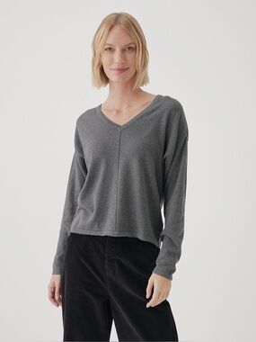 ‼️EUC: Pact Organic Grey Long Sleeve Pullover V-Neck Sweater - M